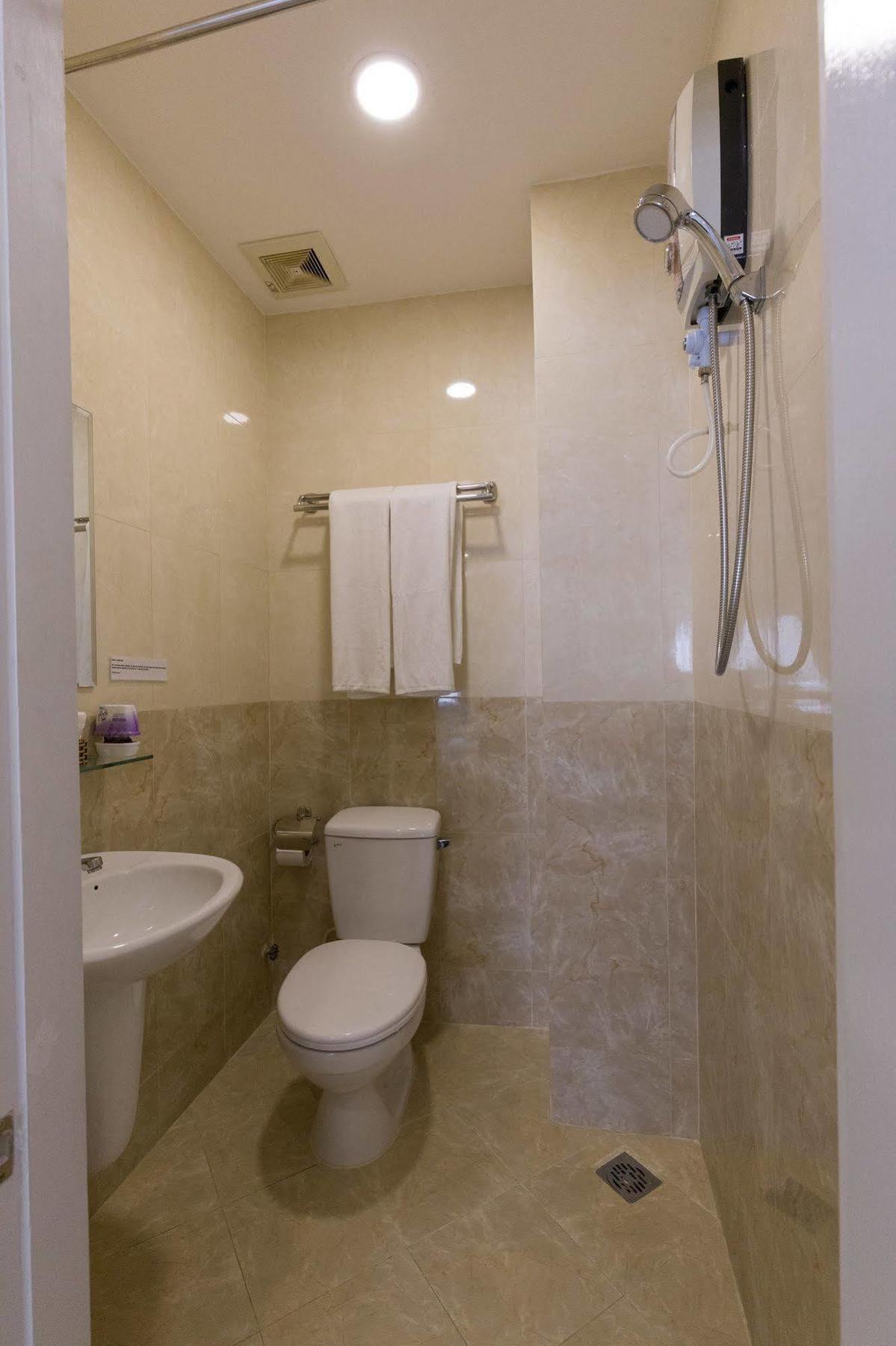 Giang Son 3 Hotel Хошимин Экстерьер фото